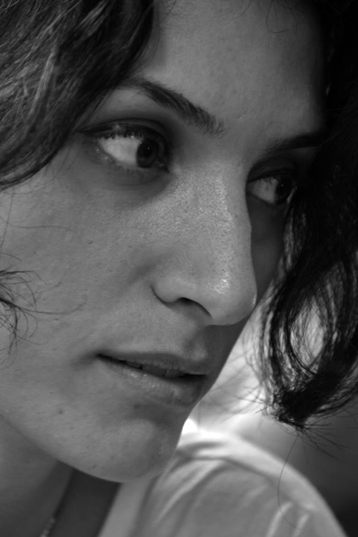 Emine İlhan dış mekân fotoğrafı